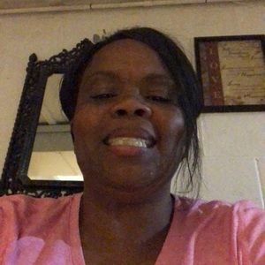 Meet your Posher, Leveda